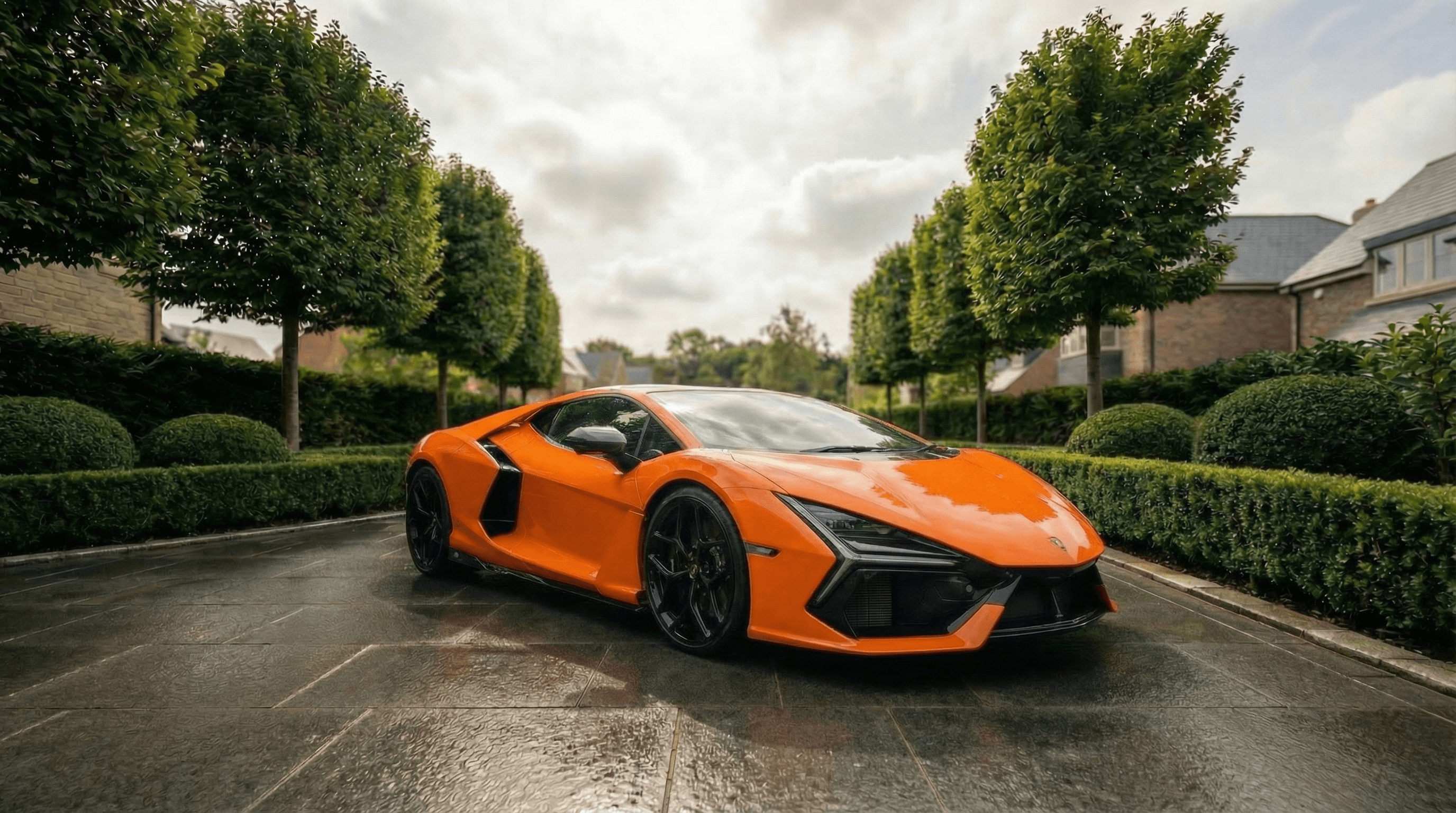 Lamborghini Revuelto