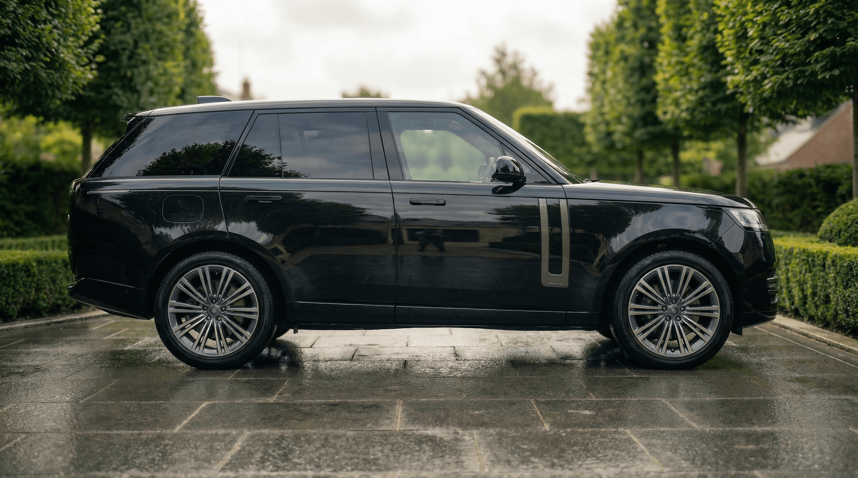 Range Rover Autobiography side view - supercar hire UK