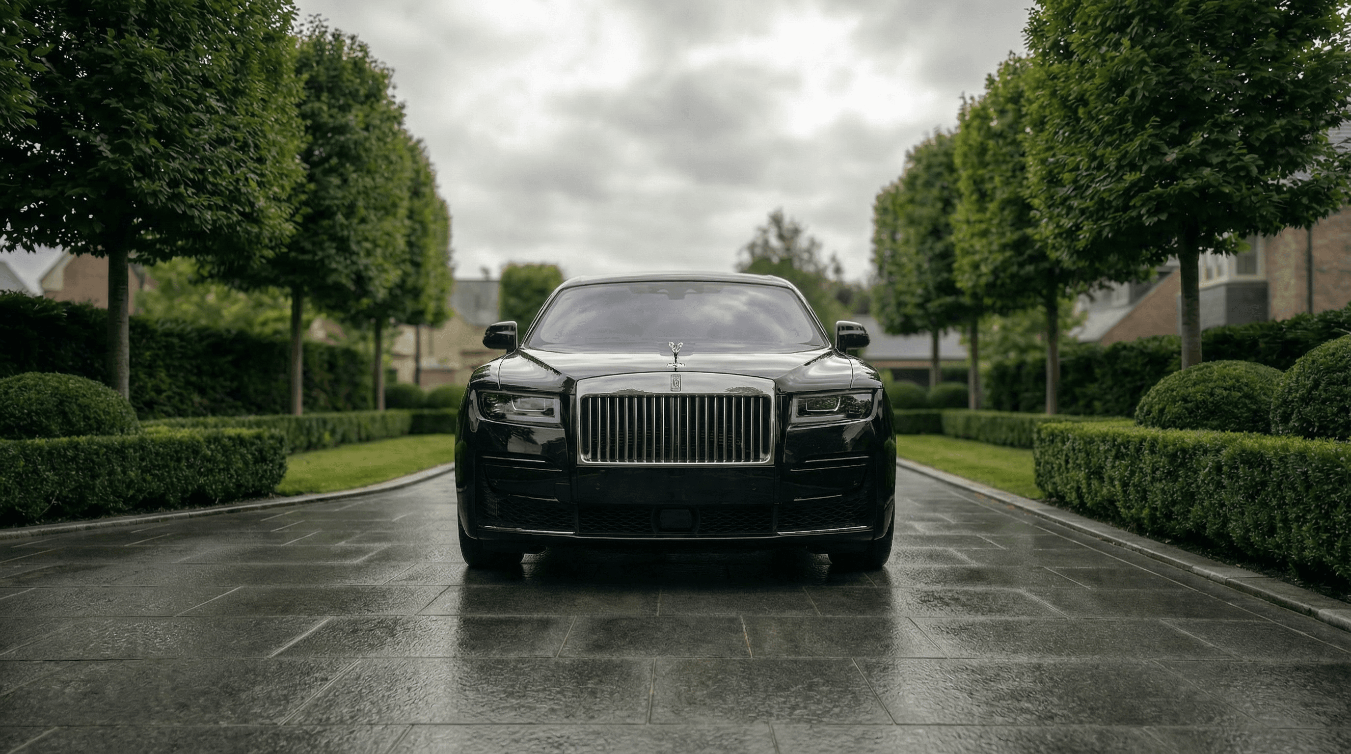 Rolls-Royce Ghost front view - supercar hire UK