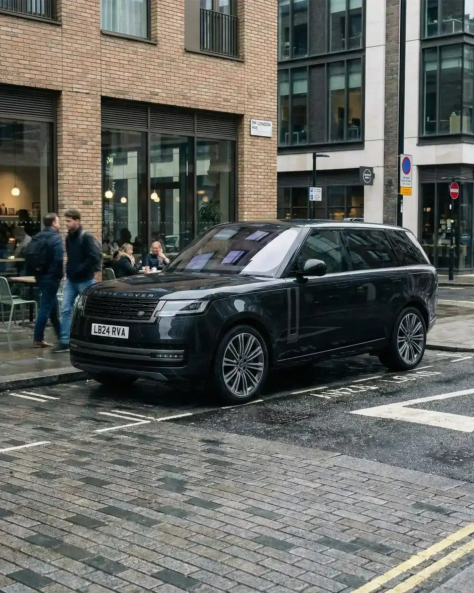 Hourly Car Hire in Bangor — Hourly hire for Bangor proms, graduation celebrations, birthday surprises, and social media content.