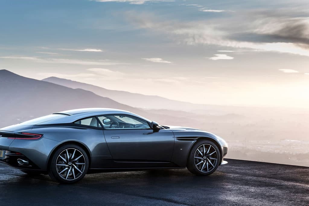 Aston Martin DB11