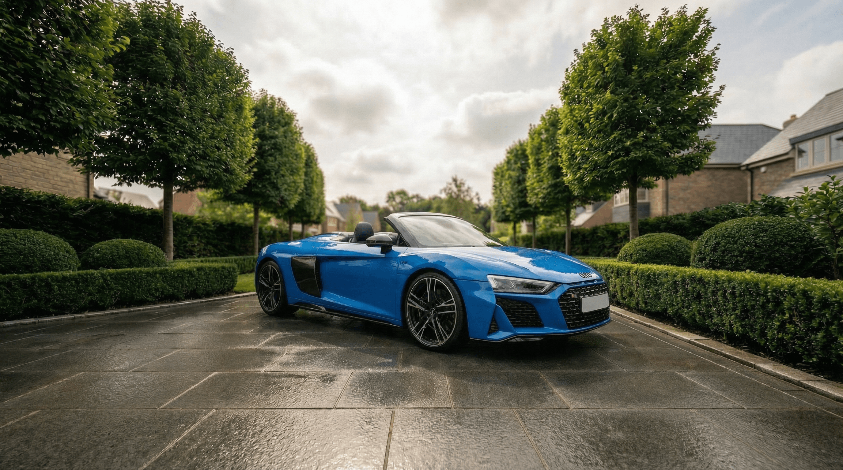 Audi R8 Spyder Ara Blue