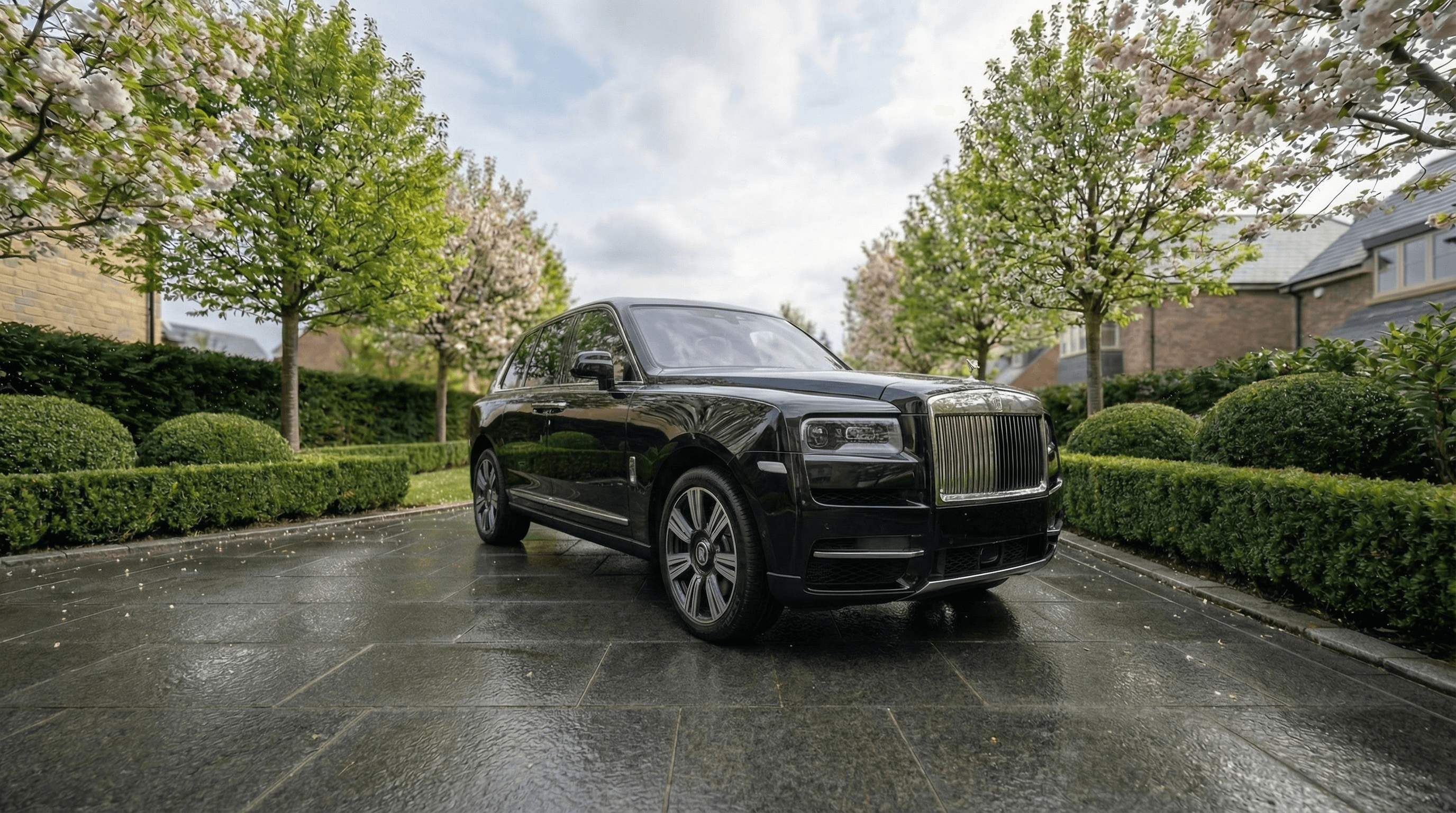 Rolls-Royce Cullinan available for hire