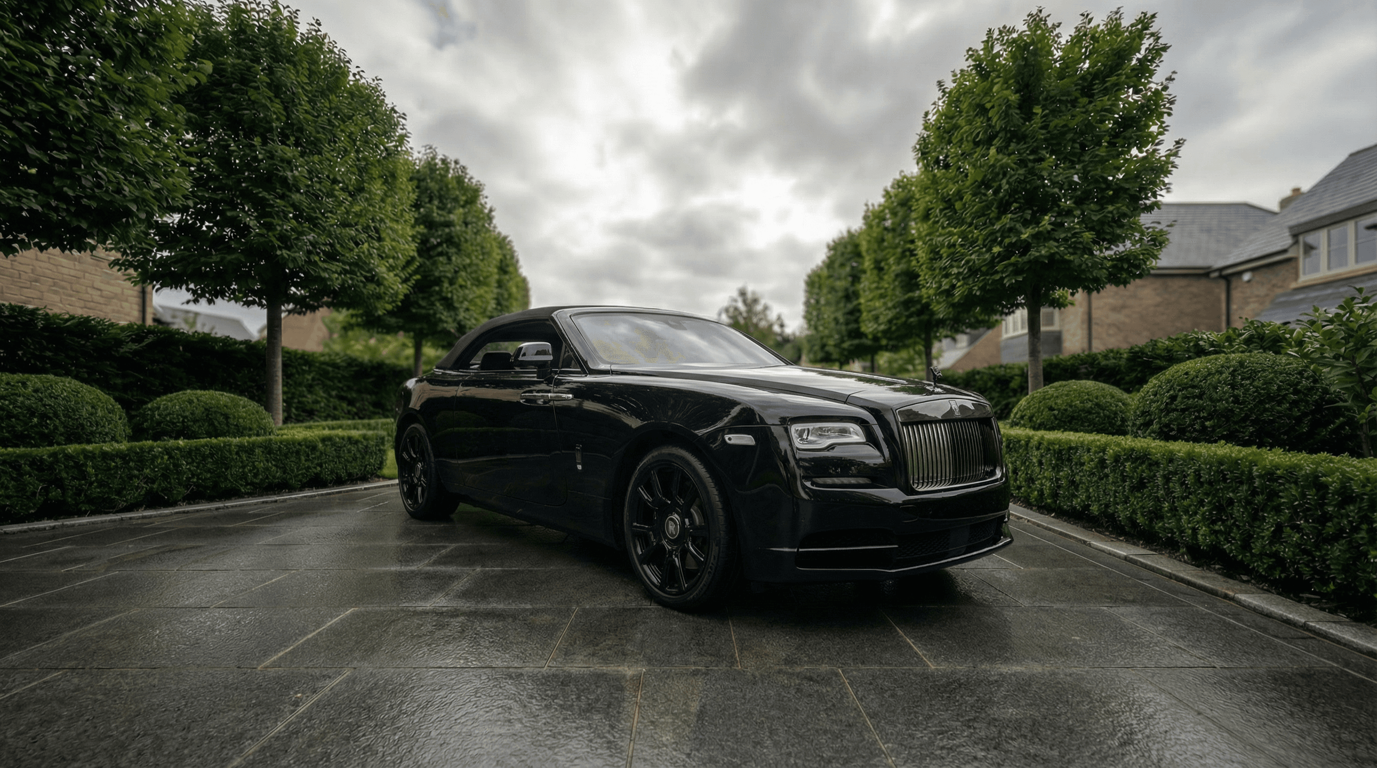 Rolls-Royce Dawn available for hire