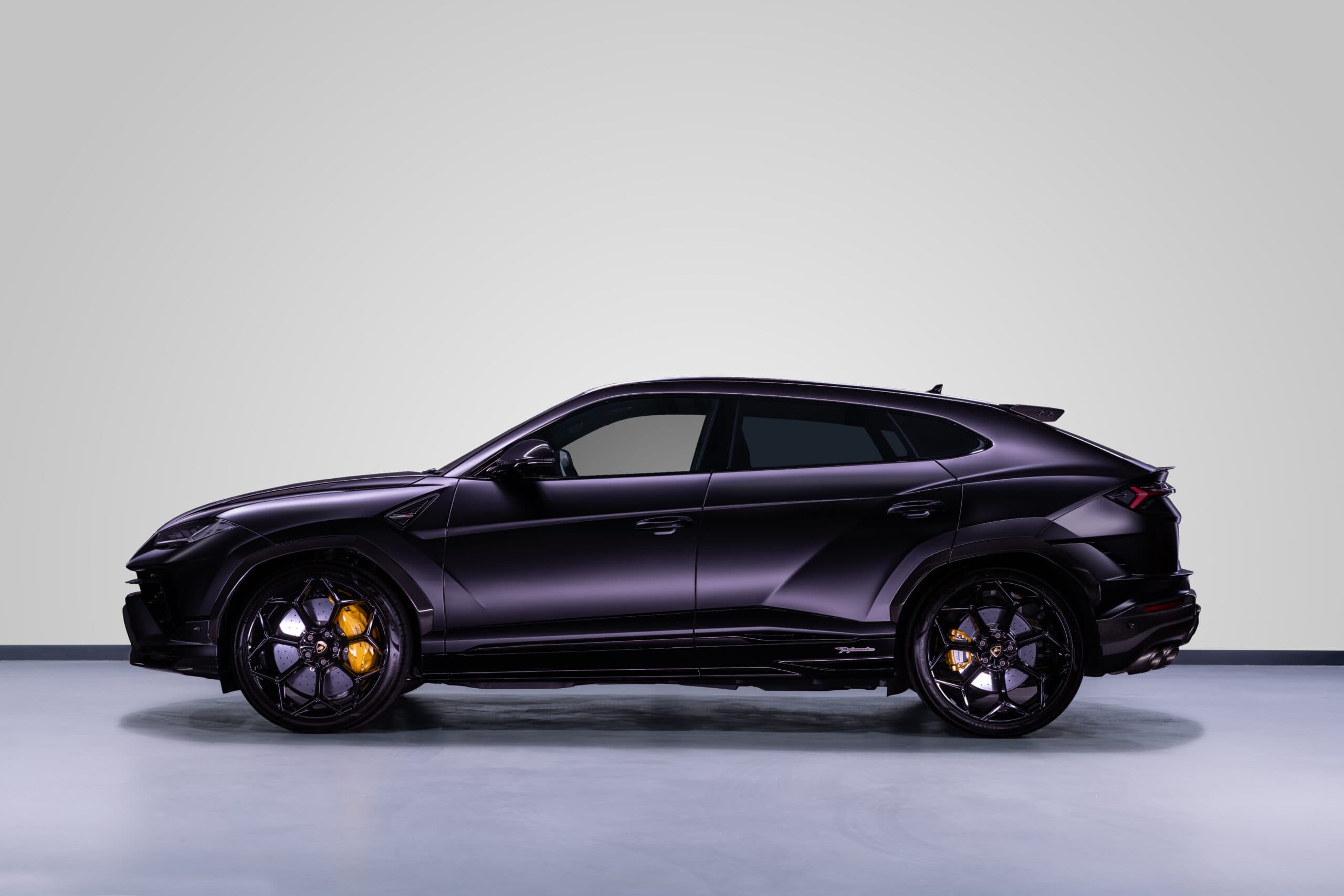 Lamborghini Urus Performante in studio lighting