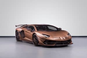 Lamborghini AVENTADOR