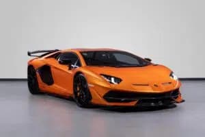 Lamborghini AVENTADOR