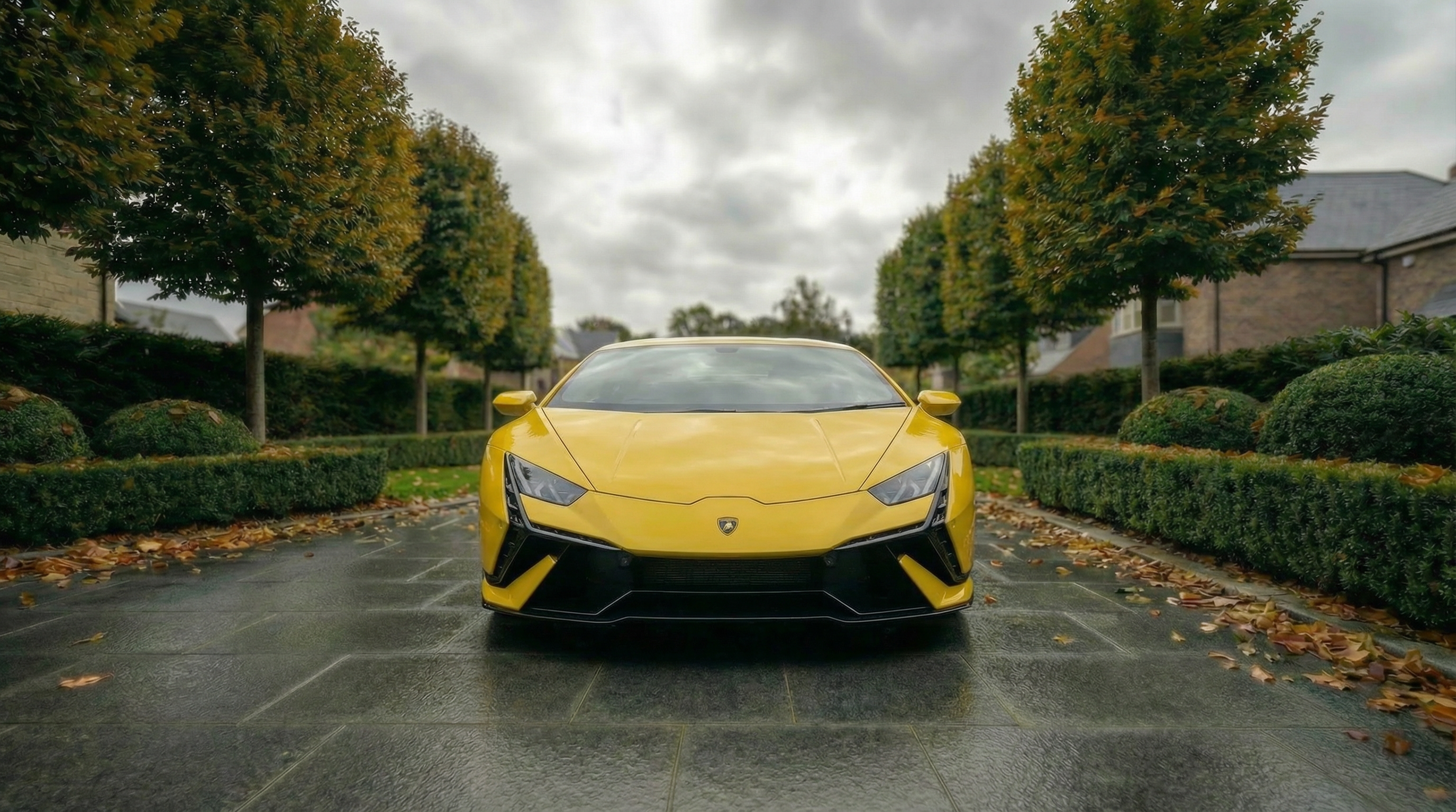Lamborghini Huracan Tecnica — included in Leeds hourly hire with collection and 24-hour support