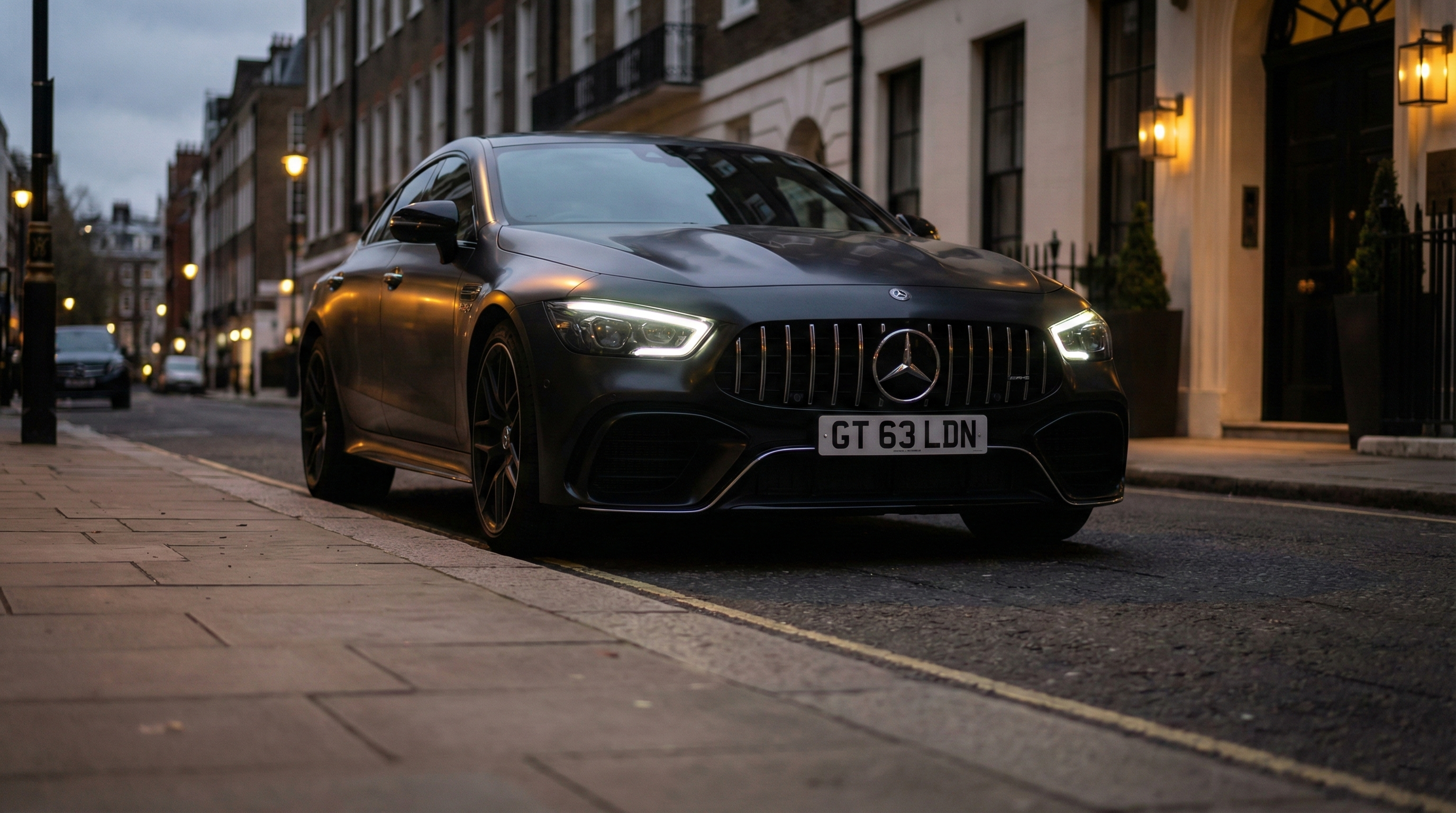 Mercedes executive saloon for long-term hire in Leeds — ideal for visiting international professionals on extended business stays