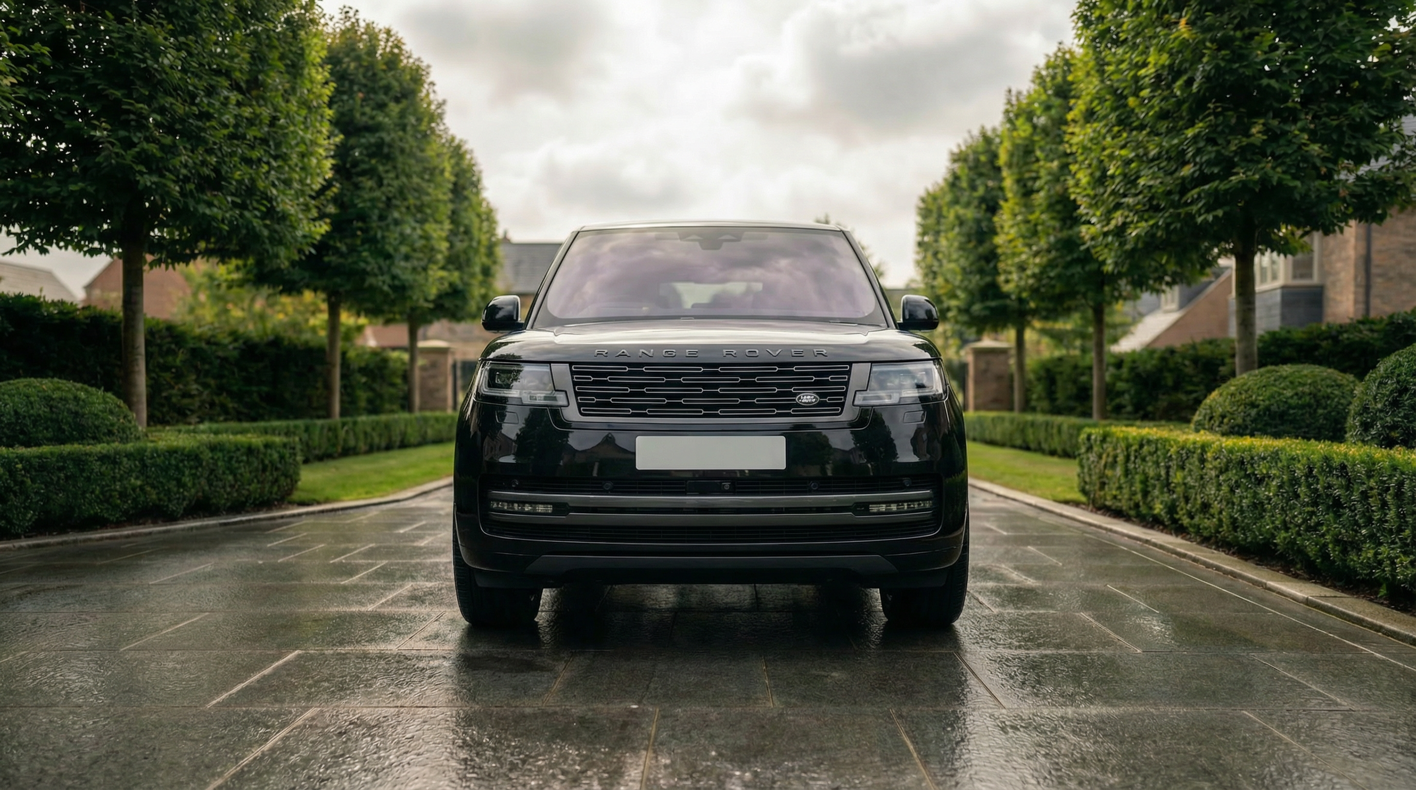 Range Rover Autobiography available for long-term car hire in Leeds — flagship executive SUV for extended corporate hire across West Yorkshire